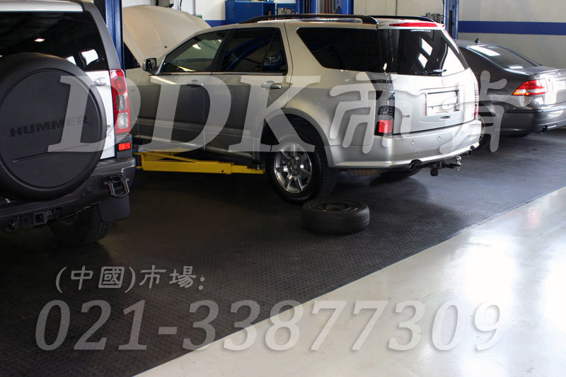 5686修車廠地面材料