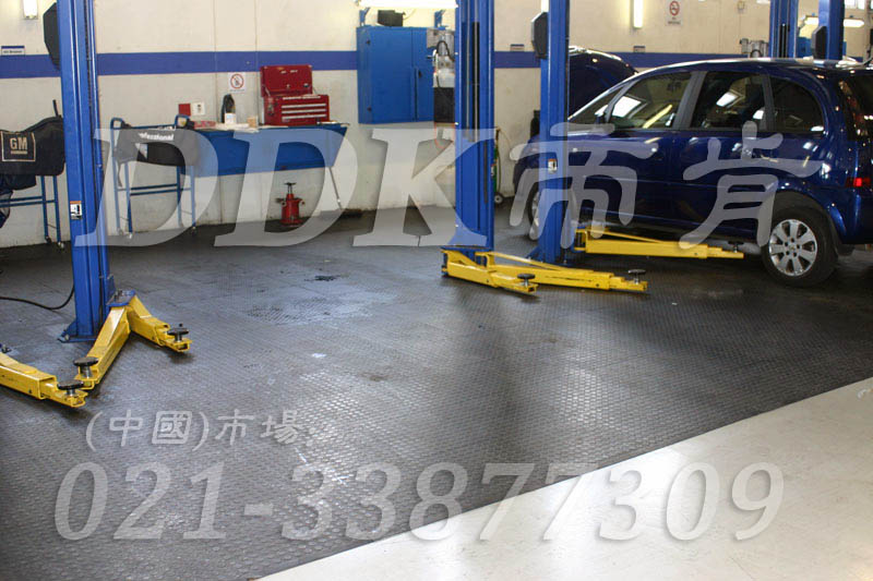 4277修車廠地面材料