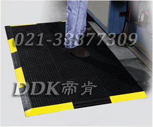 黑顏色_網(wǎng)狀耐油車間防滑墊30*30cm