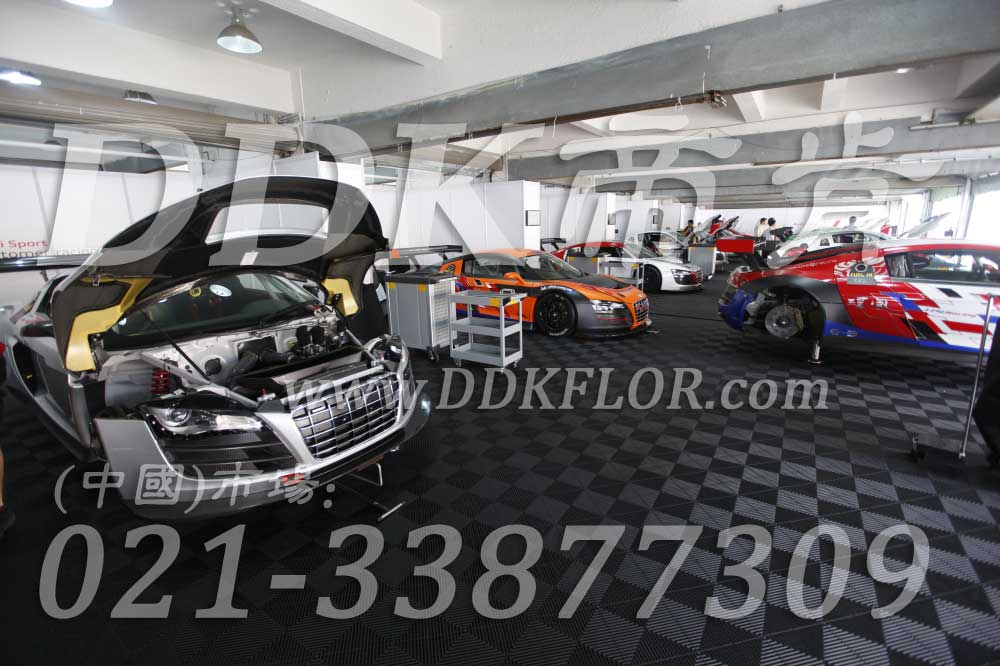 8-F1珠海站汽車維護區專用黑色抗壓地板樣板圖片,帝肯(DDK)_8100_6008（賽車P房帳篷地板）效果圖，帳篷地膠