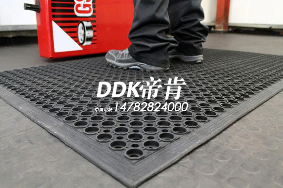 圓孔橡膠墊碎屑收集墊，多空橡膠墊，防滑橡膠墊，90 厘米X150 厘米防滑地墊，橡膠抗疲勞地墊